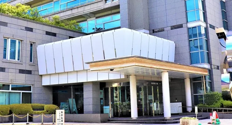 八尾市役所